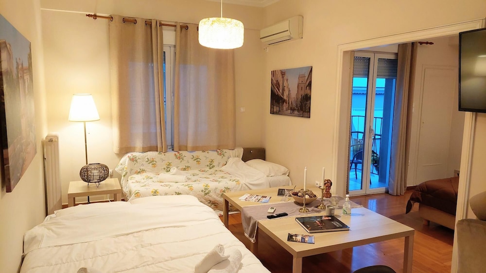 Acropolis Museum Grand Apartment