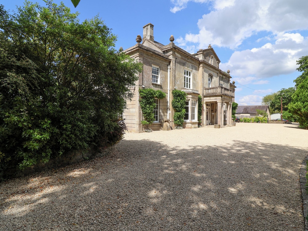 Milton Manor