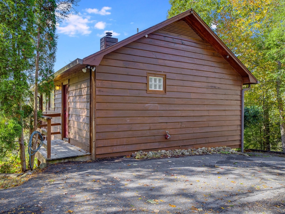 Naughty by Nature by Jackson Mountain Rentals view 2