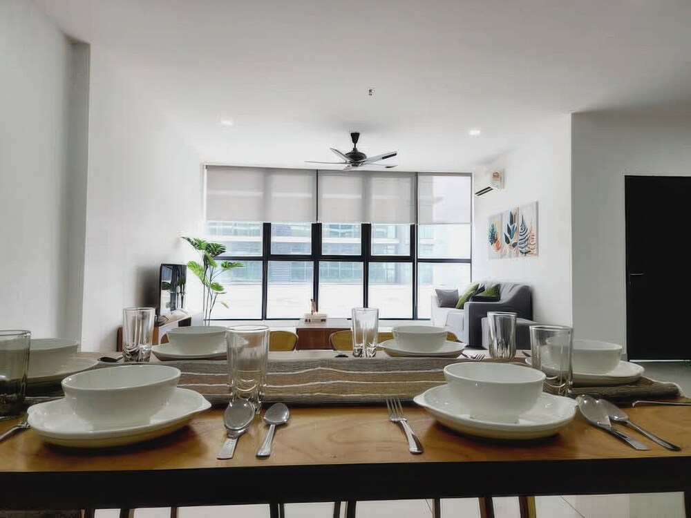 Luxstay Atria Sofo Suites Apartments