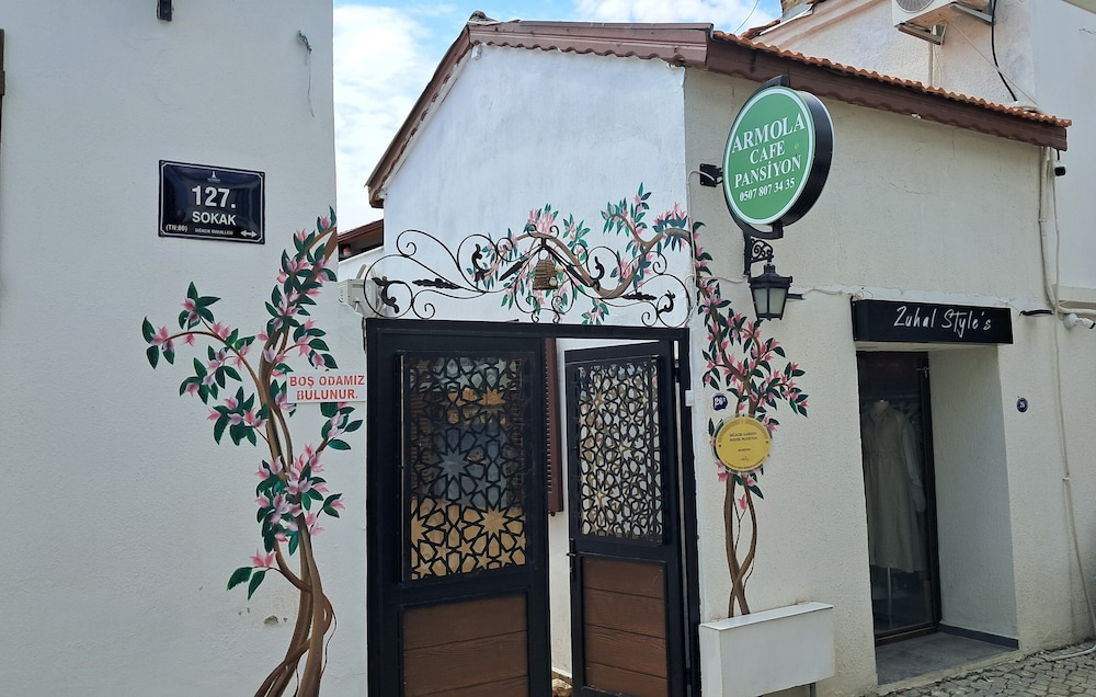 Armola Pansiyon Cafe