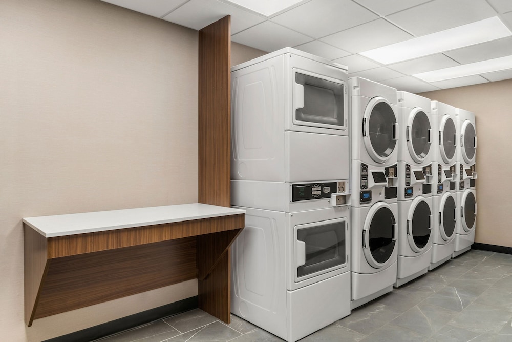 Residence Inn by Marriott Laval - Property Image 4