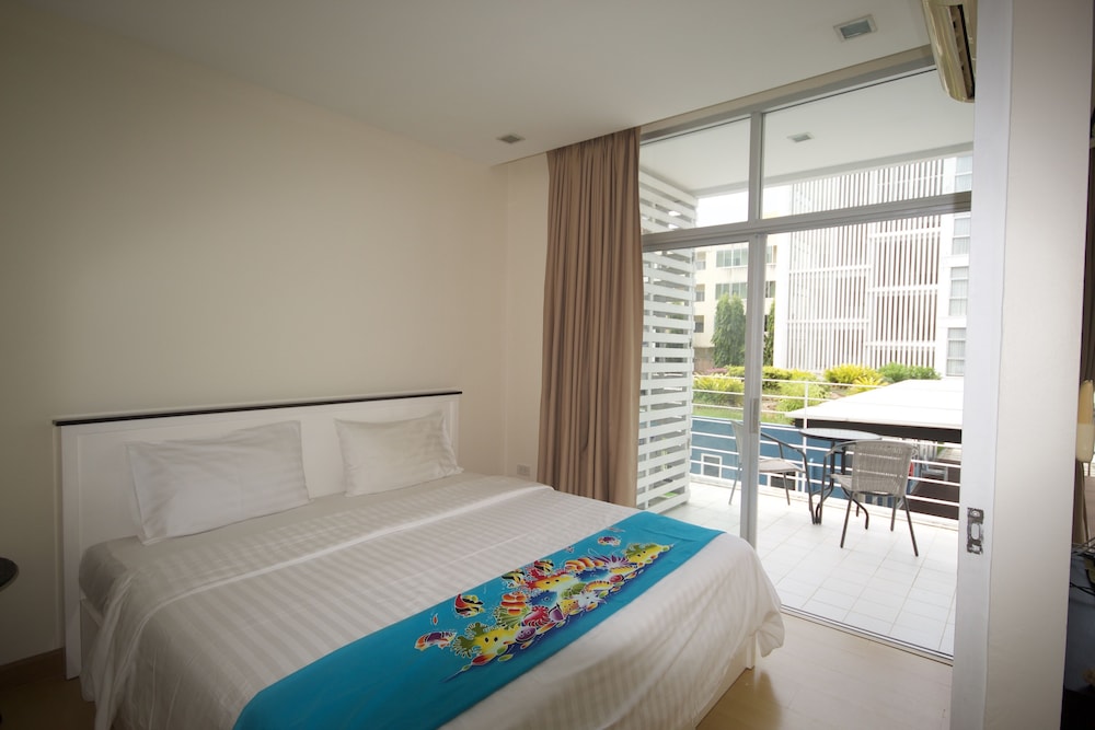 At Sea Condo