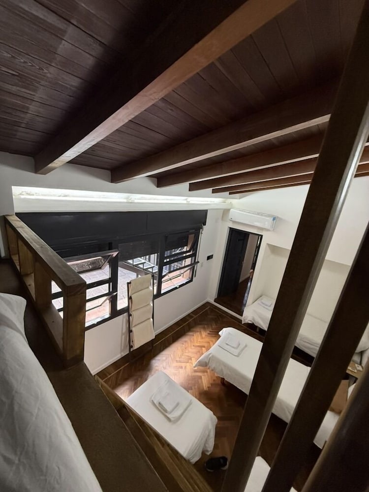 Clivias Hostel