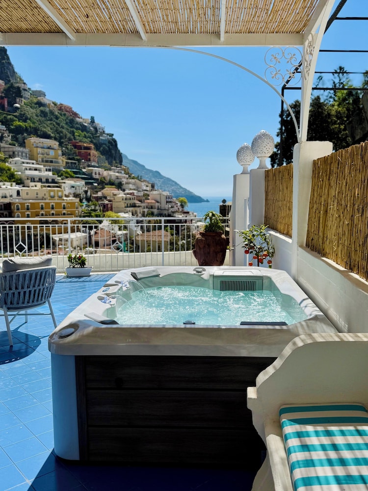 YourHome - Villa Magnifica