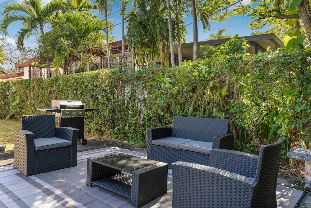 Casa de Jai- Your Green Space Near Brickell