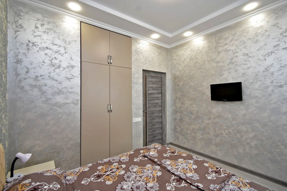 Apartment on Buzand street