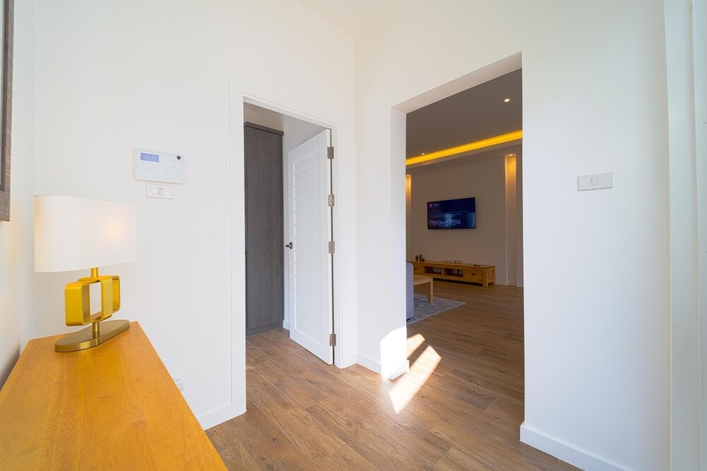 Brand-New Modern 3-Bedroom Villa MB20