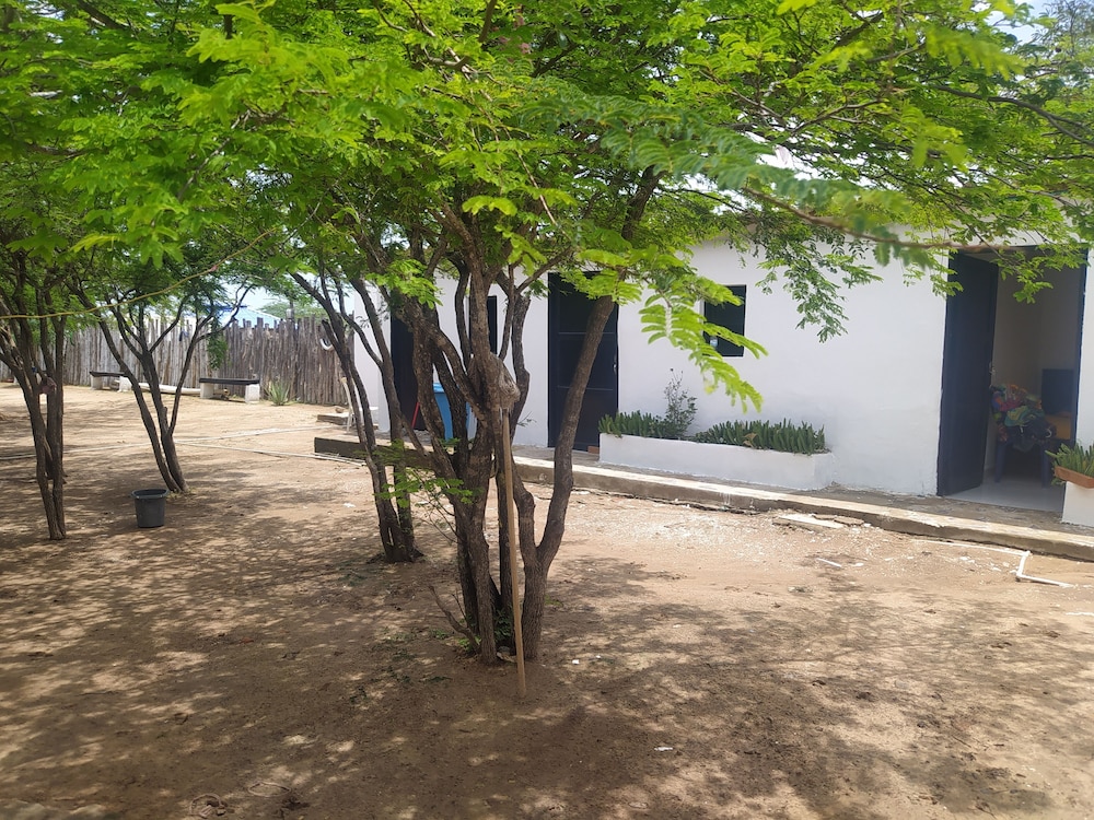 Hostal CQ Camarones