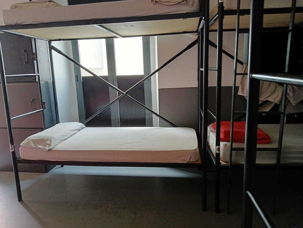 SEVILLE YOUR WAY HOSTEL