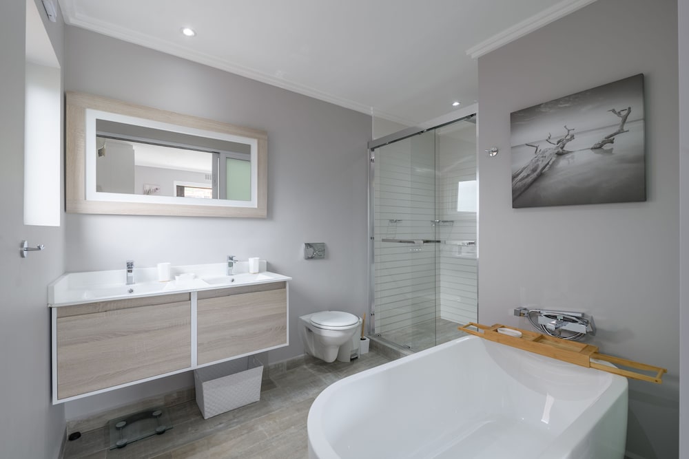 San Lameer Villa Rentals 2537