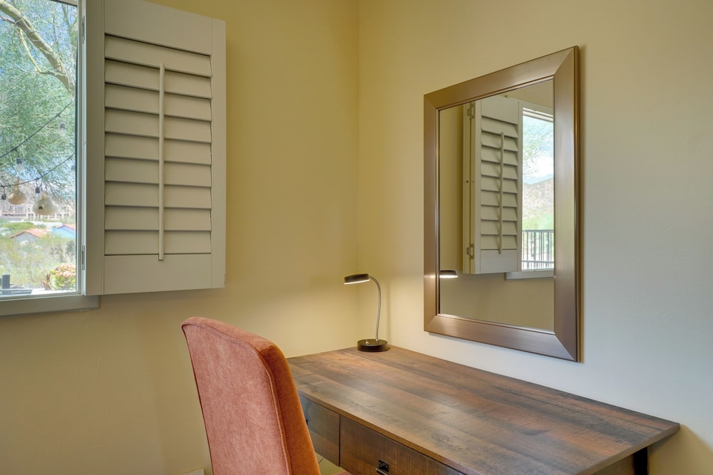 Amazing Desert Views! Tucson Casita on Golf Course