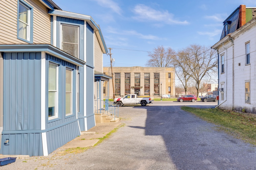 1 Block to Dtwn Seneca Falls: Apartment w/ Yard!