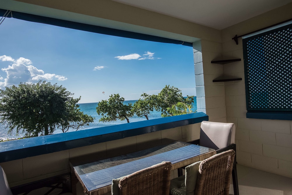 Hotel Beach Studio  at Point Village Resort - Image 1