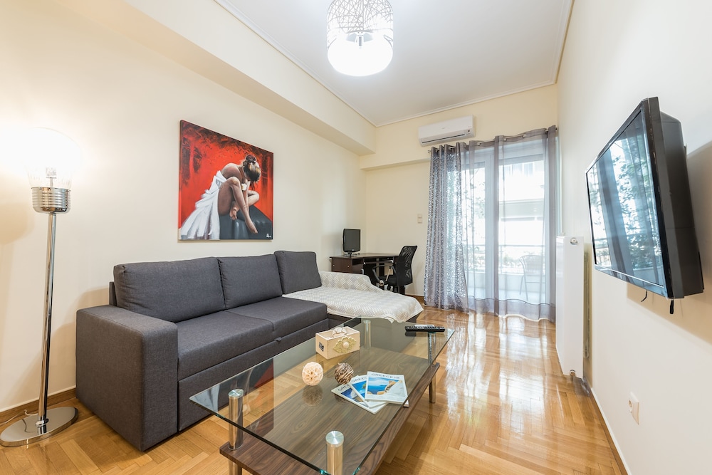 Elegant Home in Quiet Street  by Cloudkeys