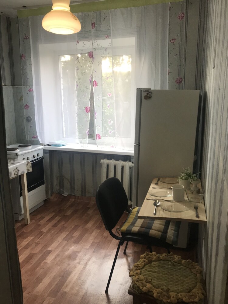 Apartment on Alleya Truda 3 view 5