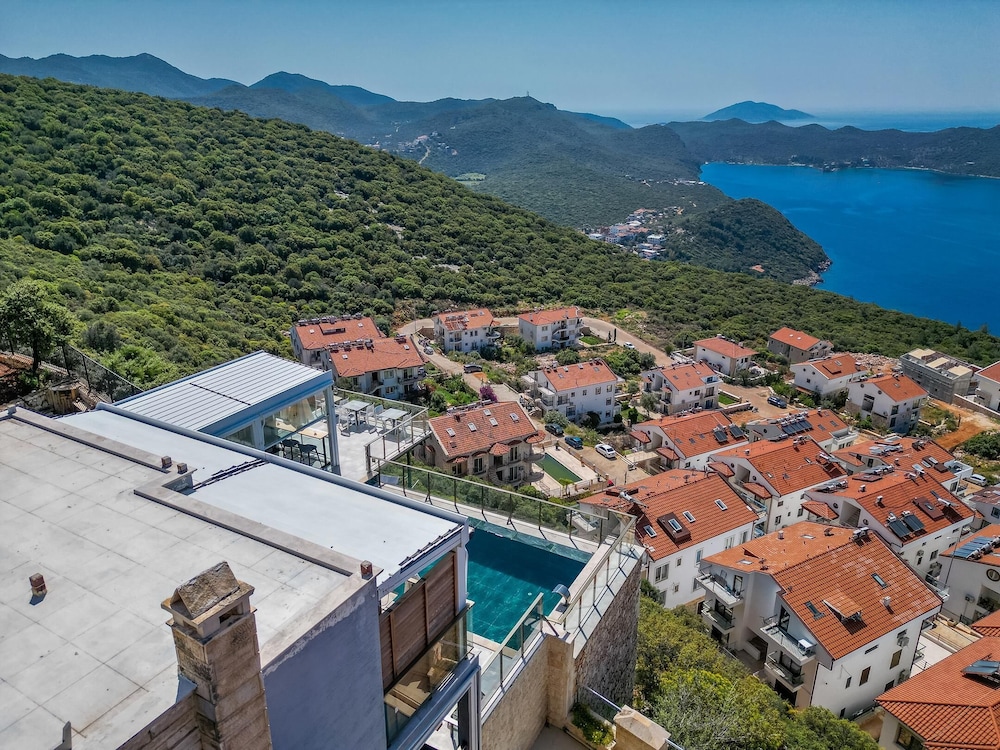 Un Amor Otel (+16) - Image 104