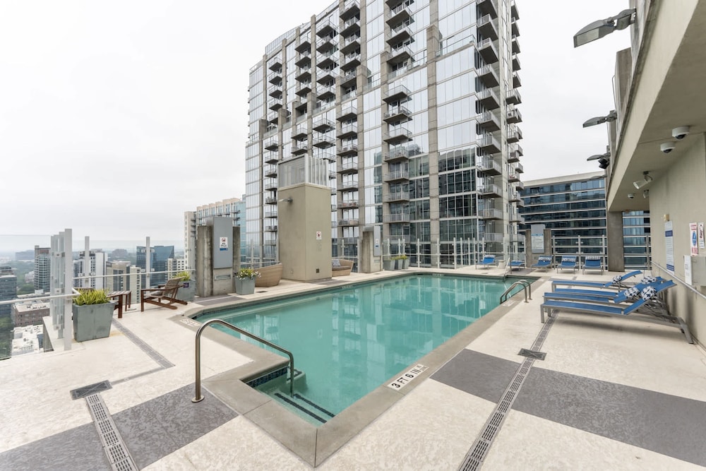 Midtown Luxepad 1b1b Rooftop Lounge Pool Gym Xbox