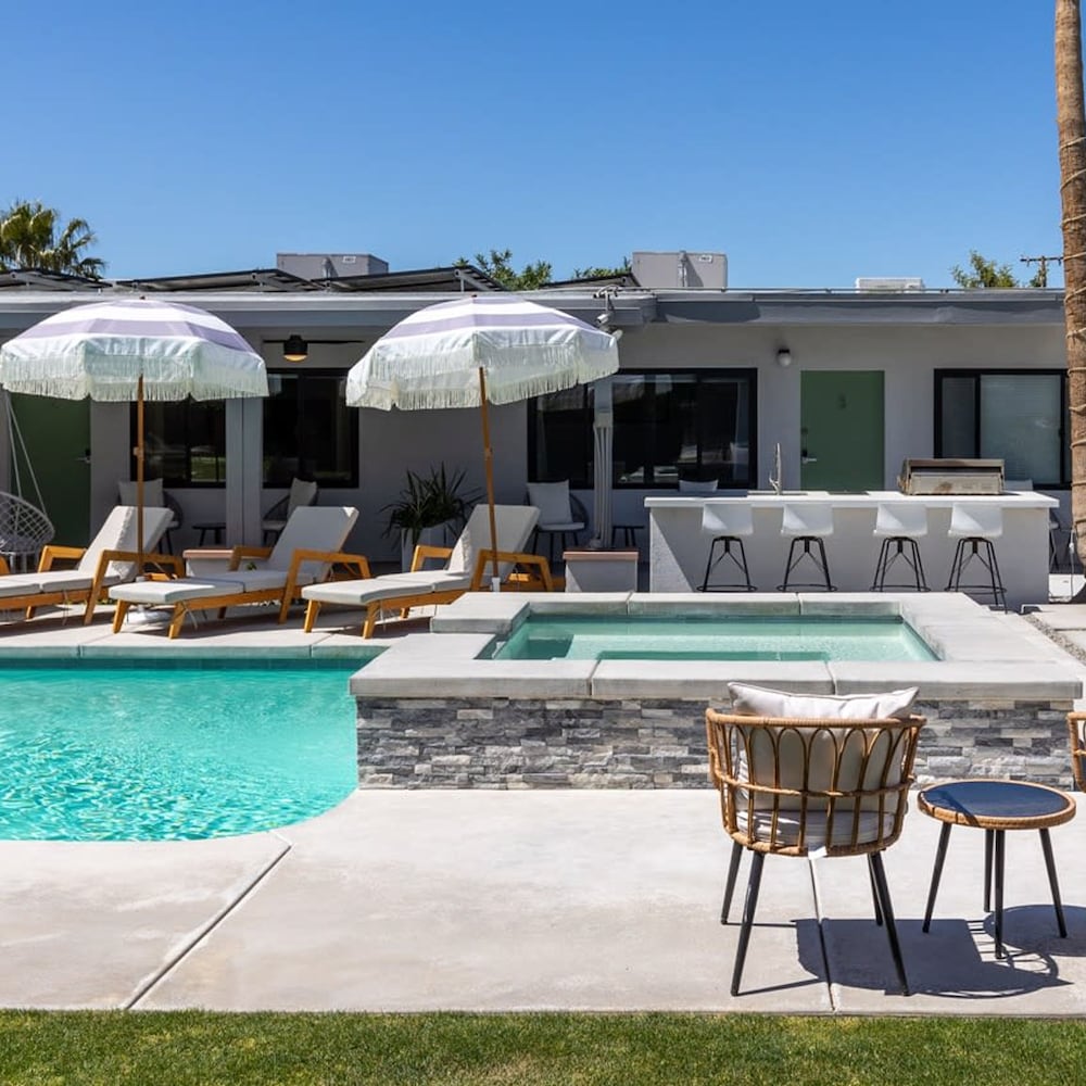 The Yucca Hotel- Entire Boutique Buyout