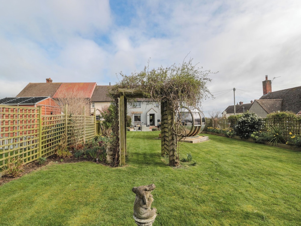 Coast Cottage