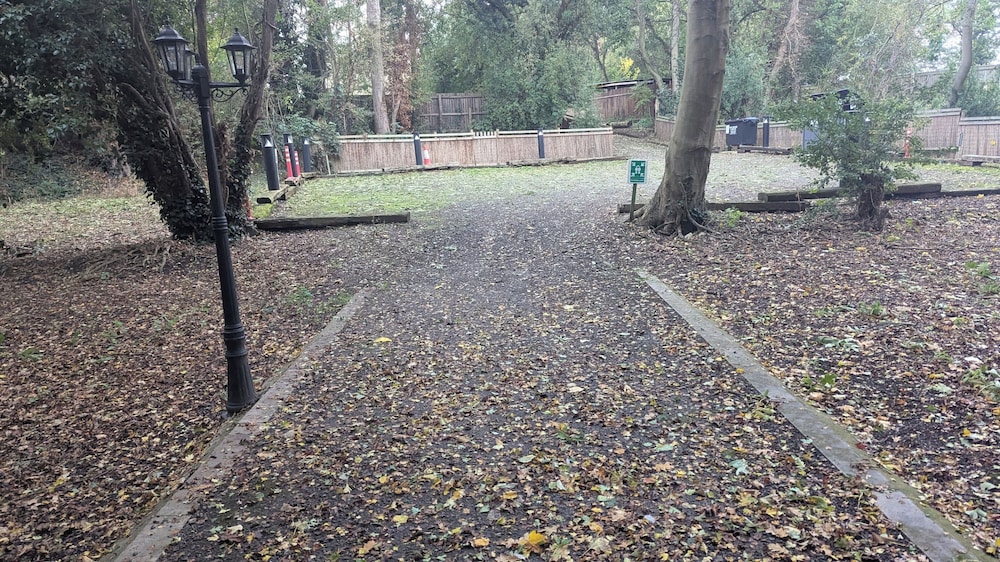 Snowdrop Cabin Retreat, dog Friendly, Peaceful