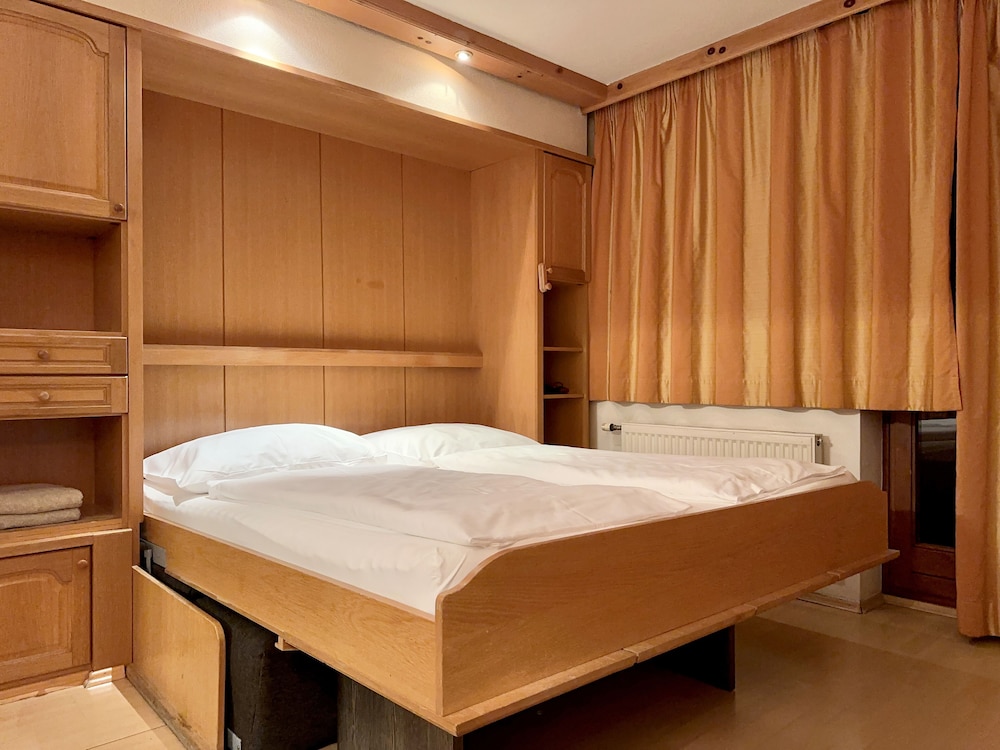Gansl Hotel & Residences