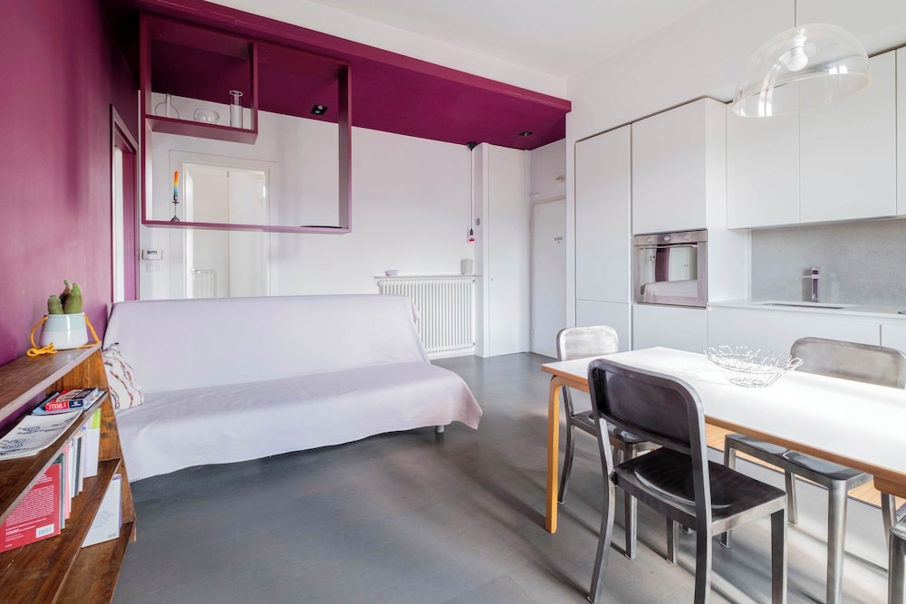 Casa Marion Stile e Comfort in un Elegante Dimora Bolognese