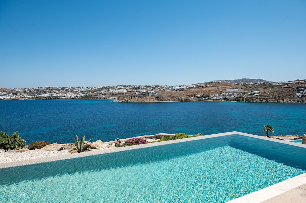 Carpe Diem Villas Mykonos - Heated Pool