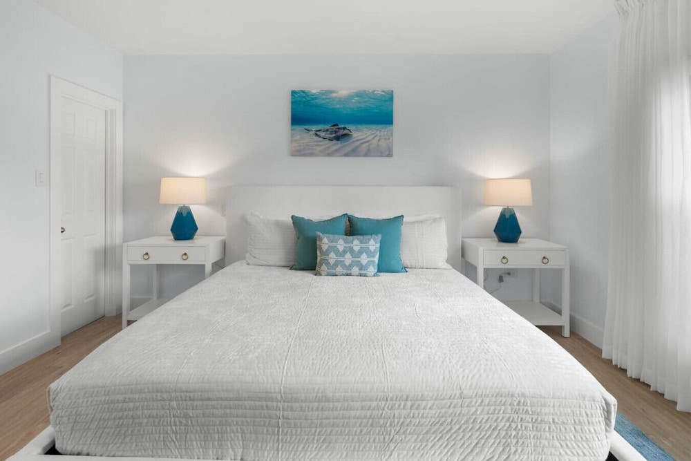 New Remodel Ocean View Pool 75 TV Sleeps 6