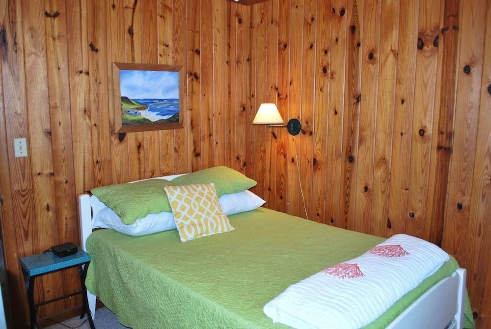 The Lee Cottage 3 Bedroom Home by Redawning view 4