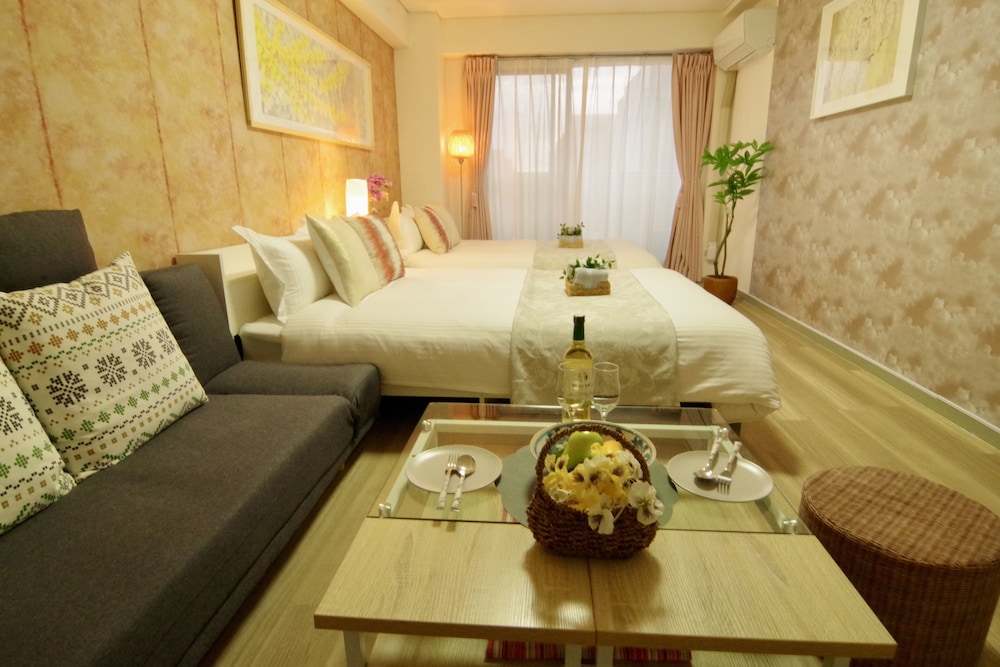Nipponbashi Art Hotel