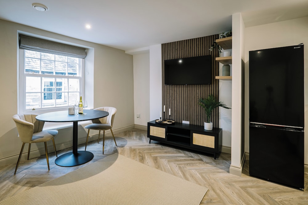 Sun St Apartment 2