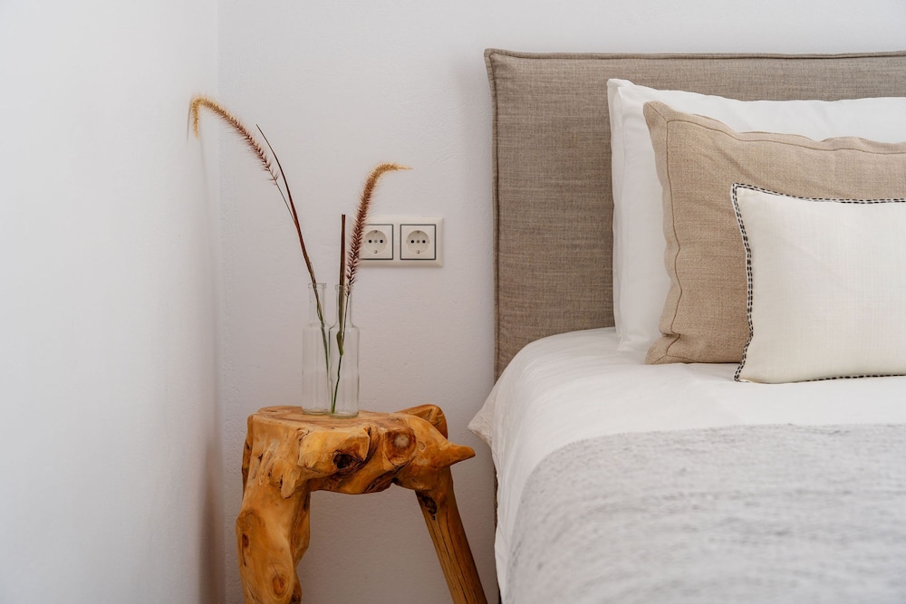 Villa Ama Plaka With 3 Bedrooms and 3 Bathrooms