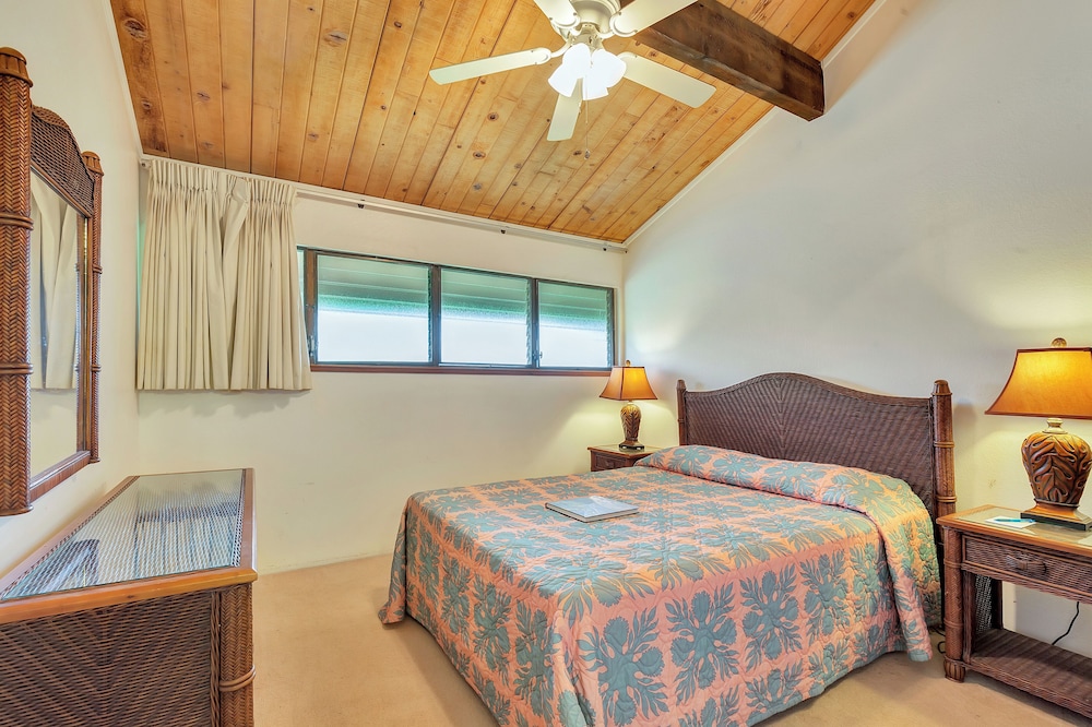 Castle at Moloka'i Shores view 4