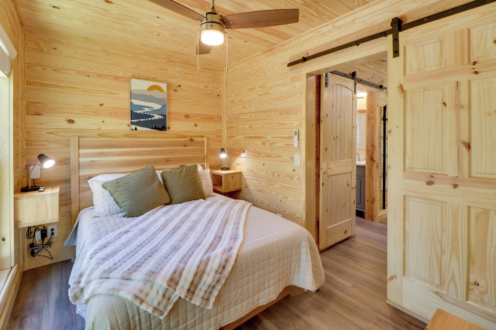 Fish & Hike: Cabin Hideaway w/ Deck in Alabama