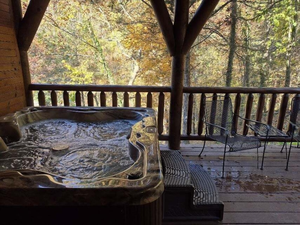 Reservation 2 Bedroom Cabin