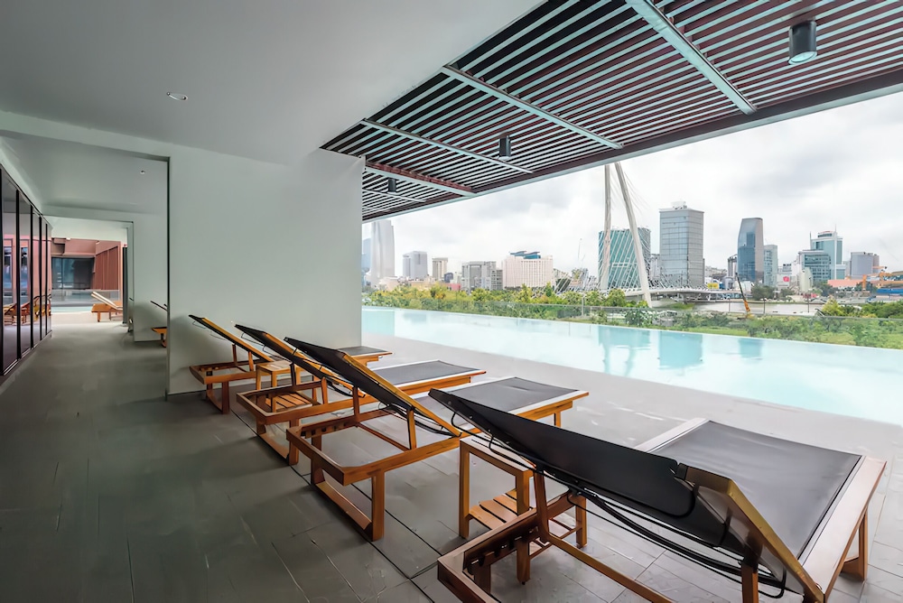 The Metropole - Horizon View Riverside