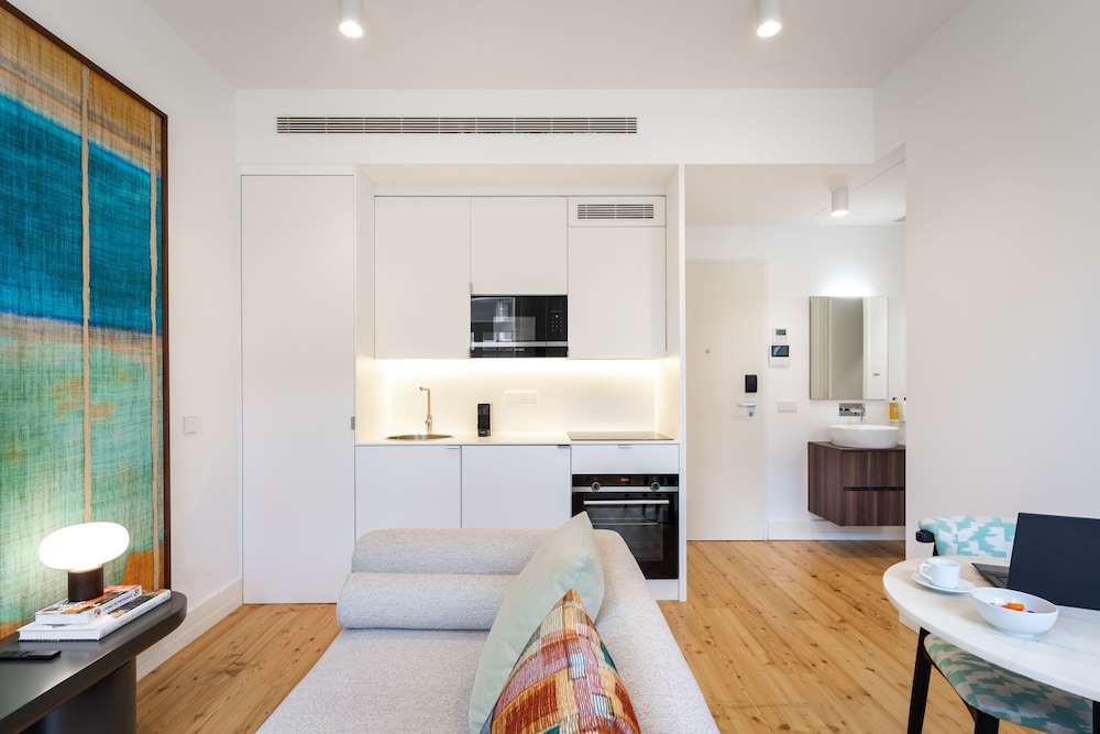 Feel Porto Cl Rigos Charm Flat 2 2
