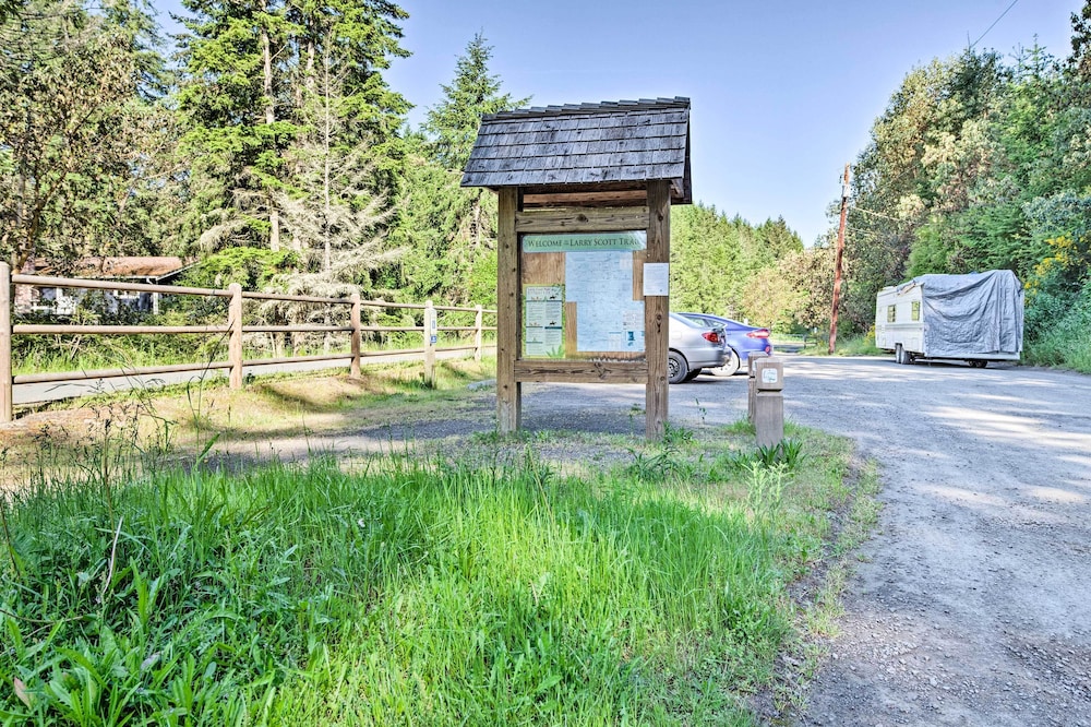 Port Townsend Cottage Near Wineries & Golf view 5