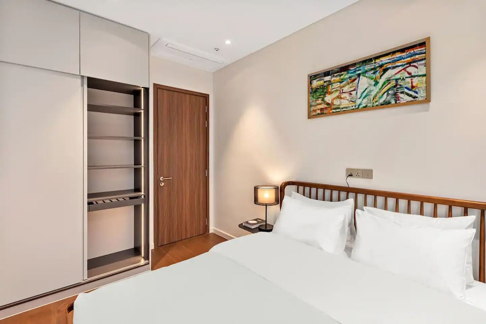 The Metropole - Horizon View Riverside