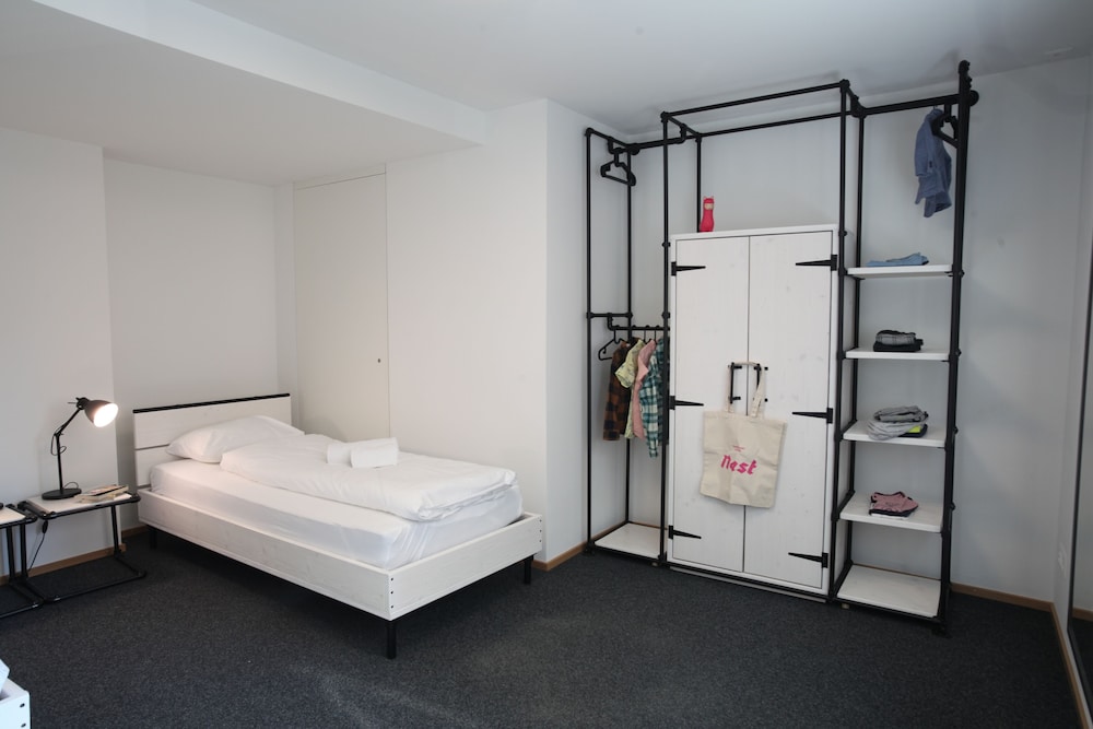 Nest -  Elsastrasse