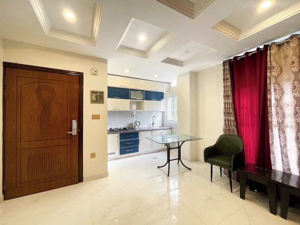 Kamboh La Cloud Hotel and Apartments