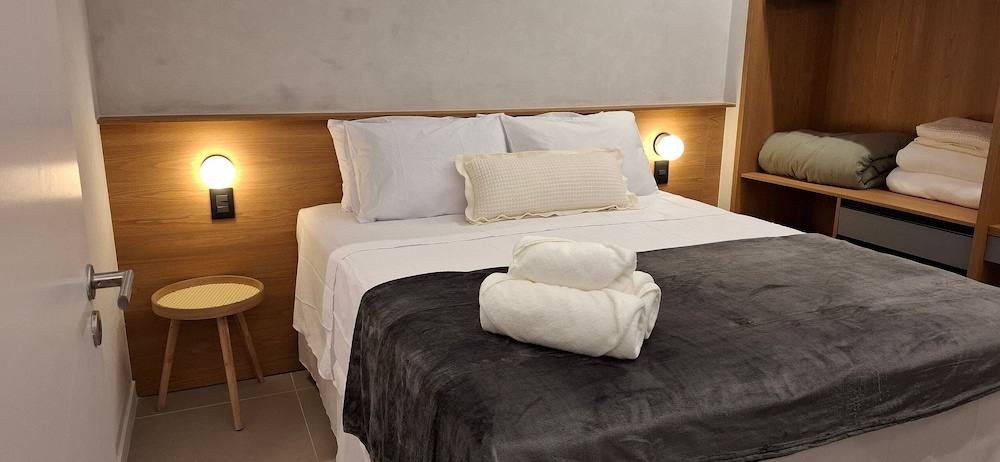 Apartments in a Building With a Pool 800m From the Beach in Salvador - EDF