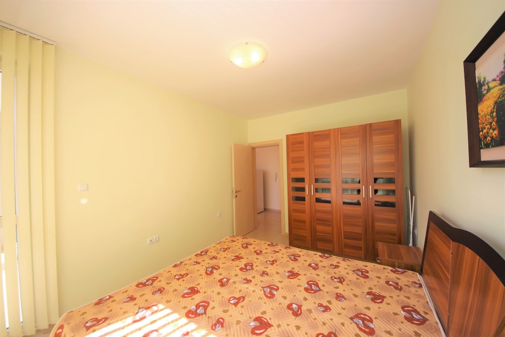 Menada Butterfly Apartments