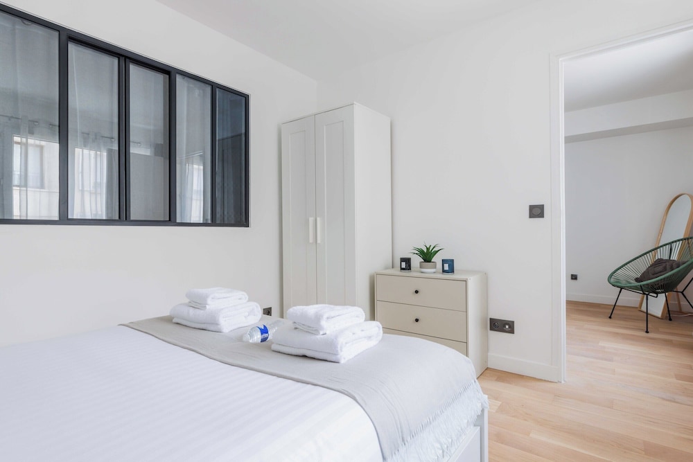 Serene Apartment 6p/2br - Puteaux / La Defense view 4