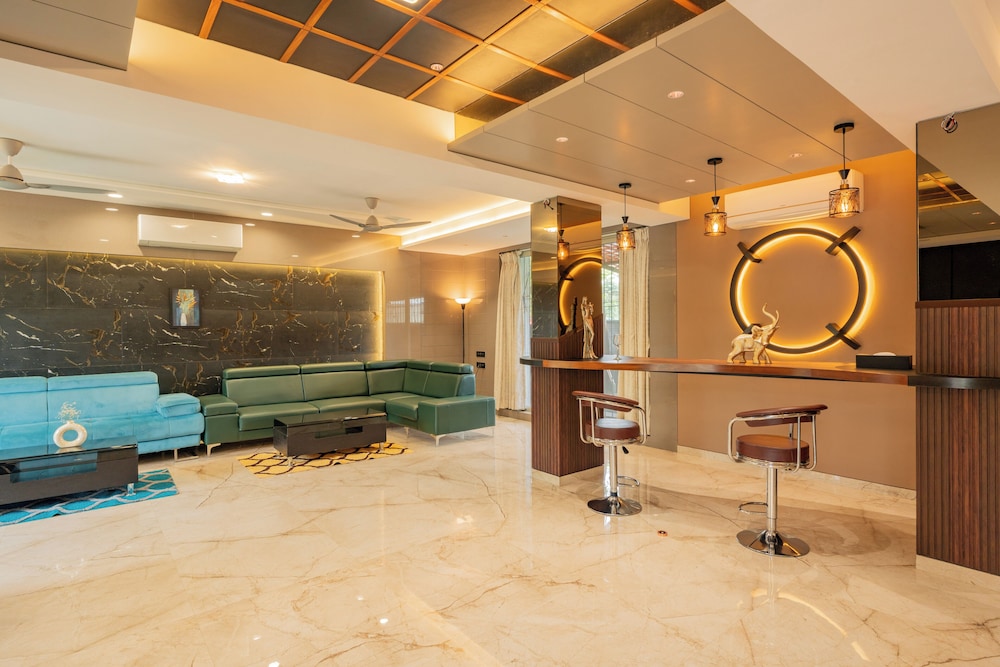 Alaya Stays - Imperial Calista 4BHK near Khandala Hills