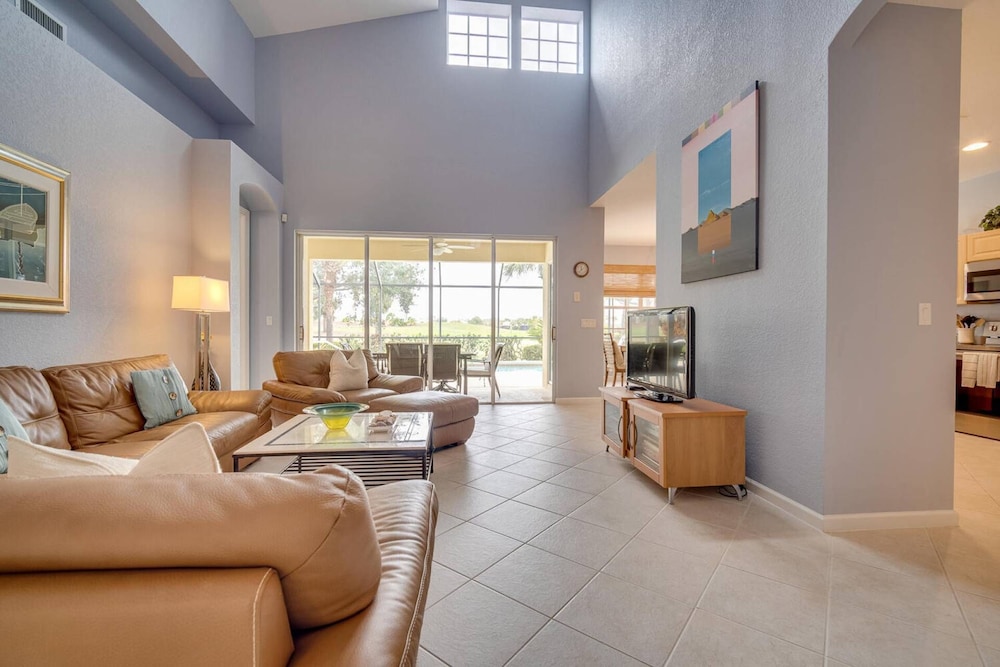 16444 Crown Arbor Way