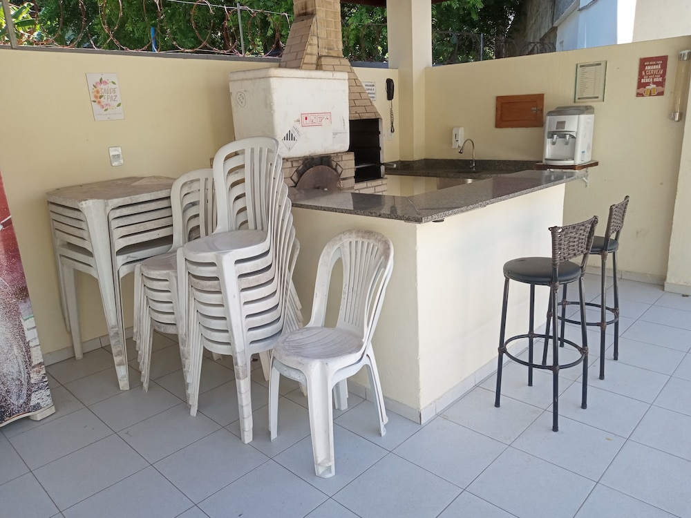 Bem Vindo a Salvador - Apartamento com Piscina, Varanda e Excelente Localização!