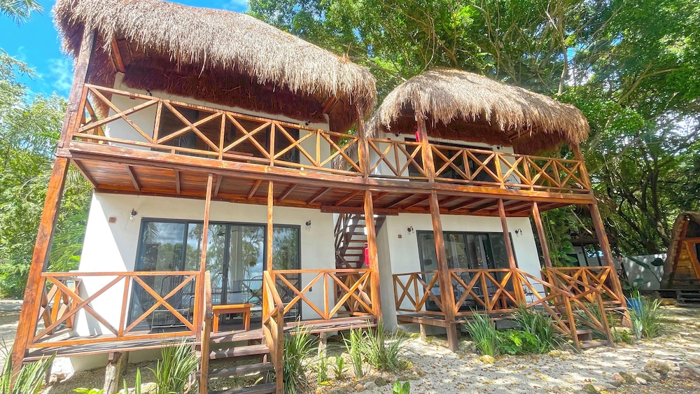 Hotel Isabella Bacalar Front Lagoon