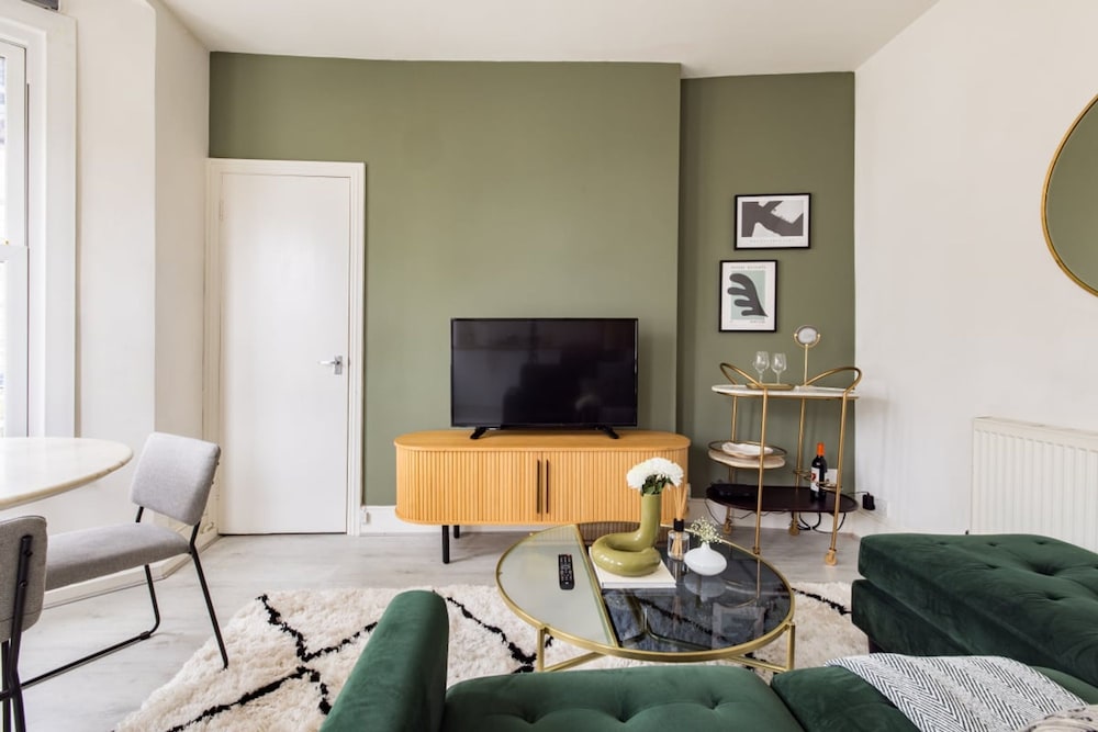 The Brockwell Park Place - Bright 2bdr Flat
